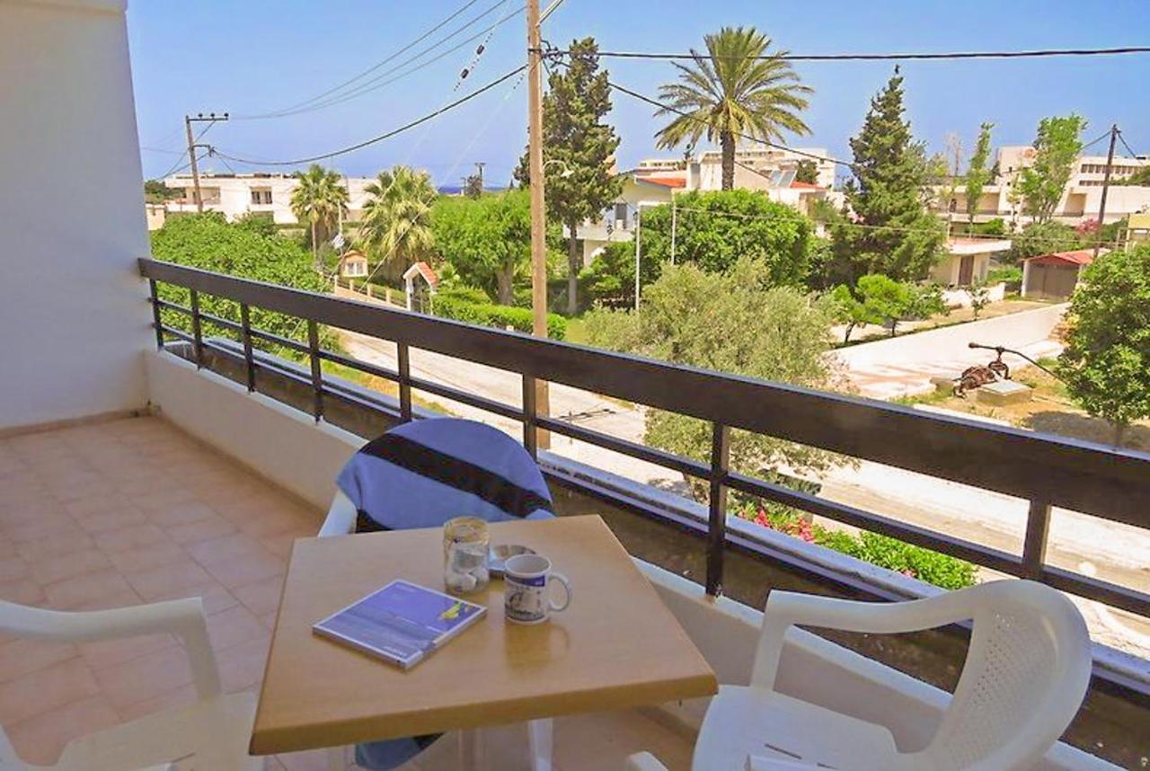 Debbi Appartments And Hotel Ialysos  Exteriör bild